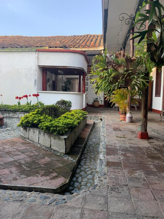 Hotel Casa Antigua Buga Bagian luar foto