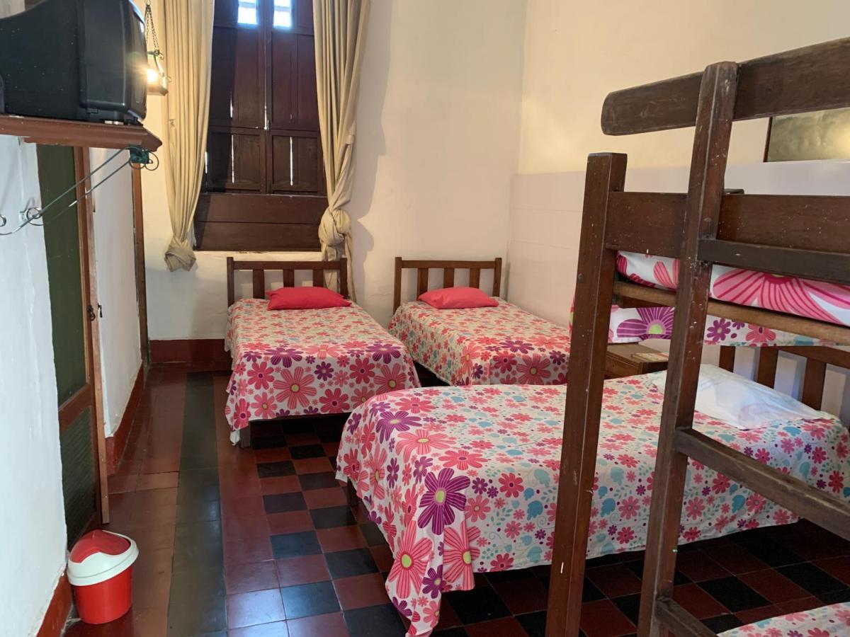 Hotel Casa Antigua Buga Bagian luar foto