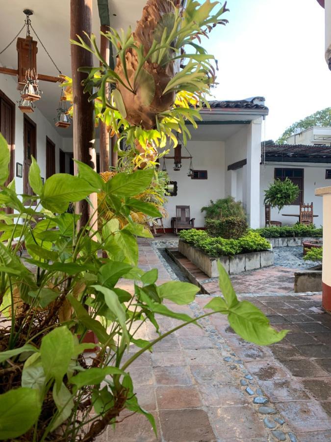 Hotel Casa Antigua Buga Bagian luar foto