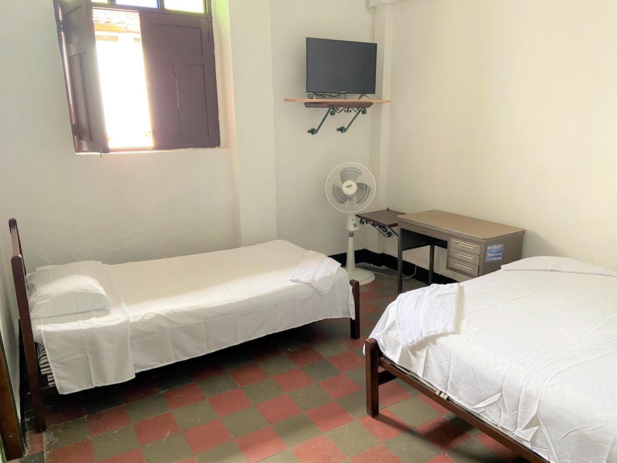 Hotel Casa Antigua Buga Ruang foto